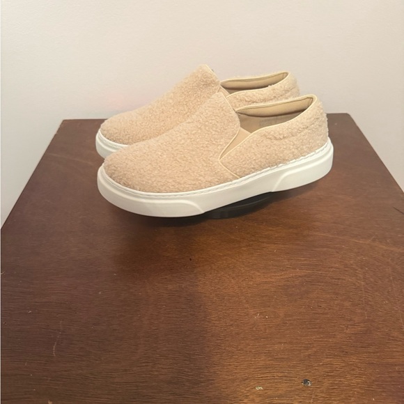 Vintage Havana Shoes - Vintage Havana Cream Slip-On Sneakers